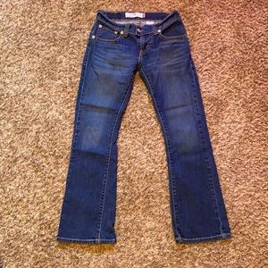 Levi’s 542 women’s low cut size 4m